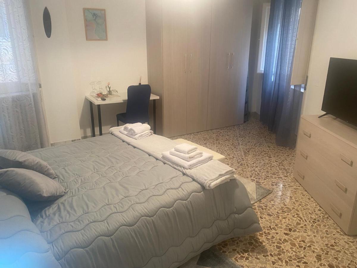 לינה וארוחת בוקר סלרנו Le Stanze Di Sofia מראה חיצוני תמונה